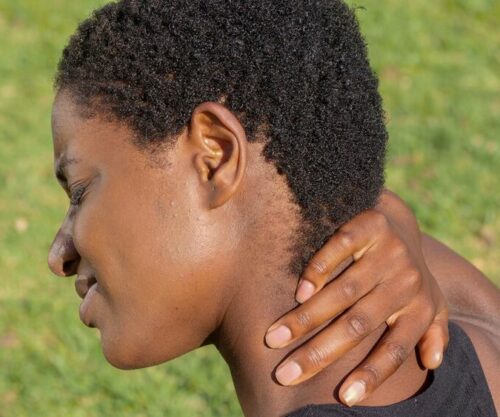 How to avoid neck and back pain while working at your desk.